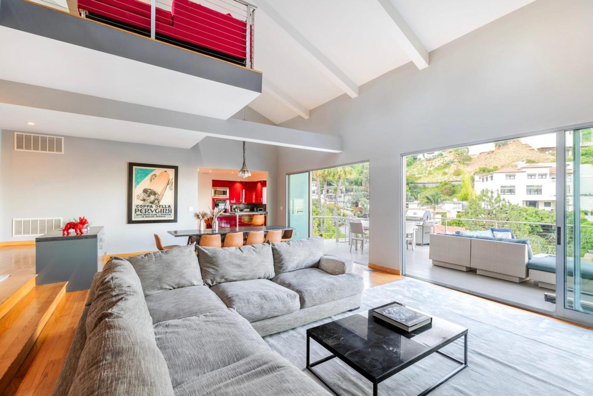 6mil 5br Sunset Strip Jetliner Views Oasis Los Angeles