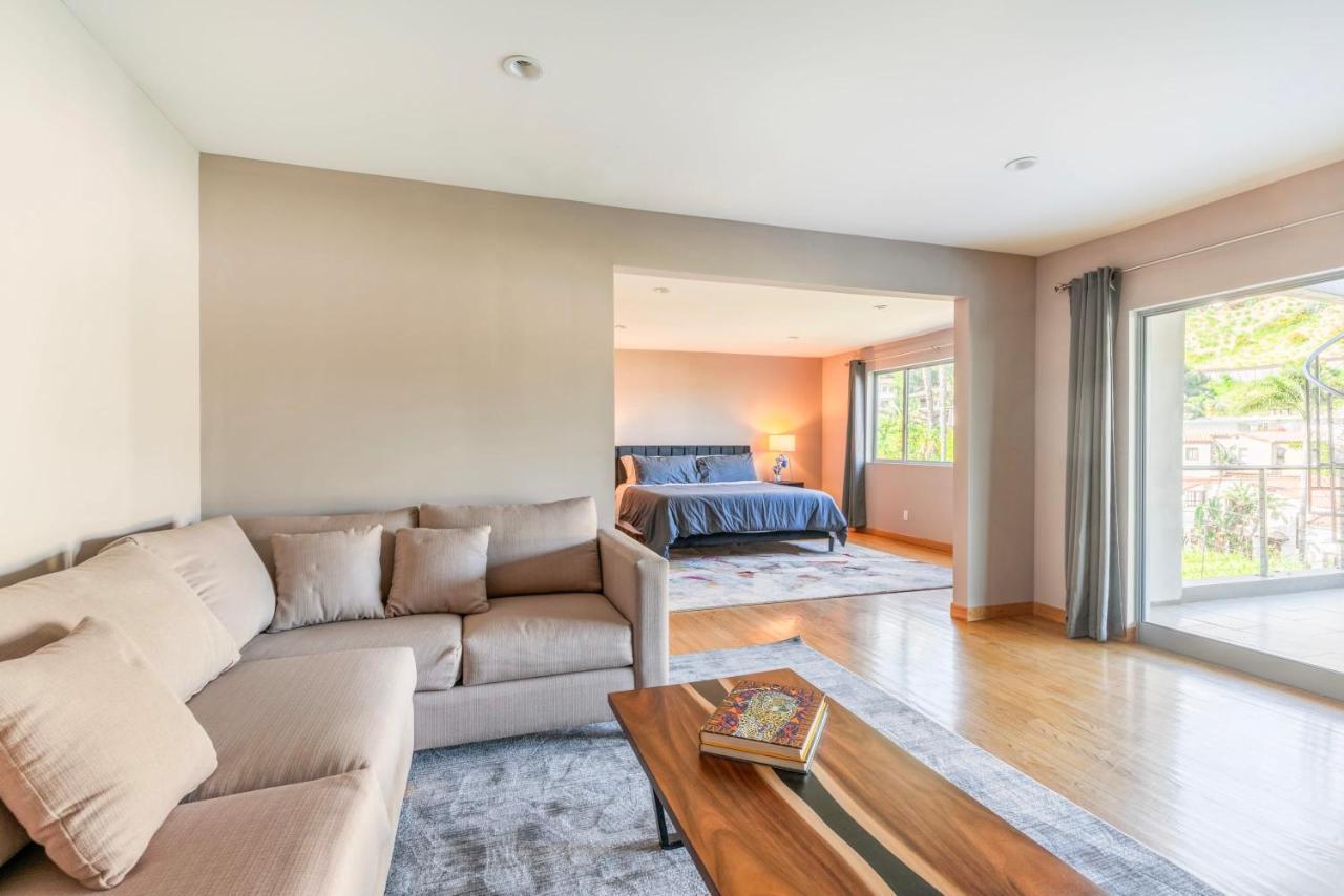 Casa vacanze 6mil 5br Sunset Strip Jetliner Views Oasis *