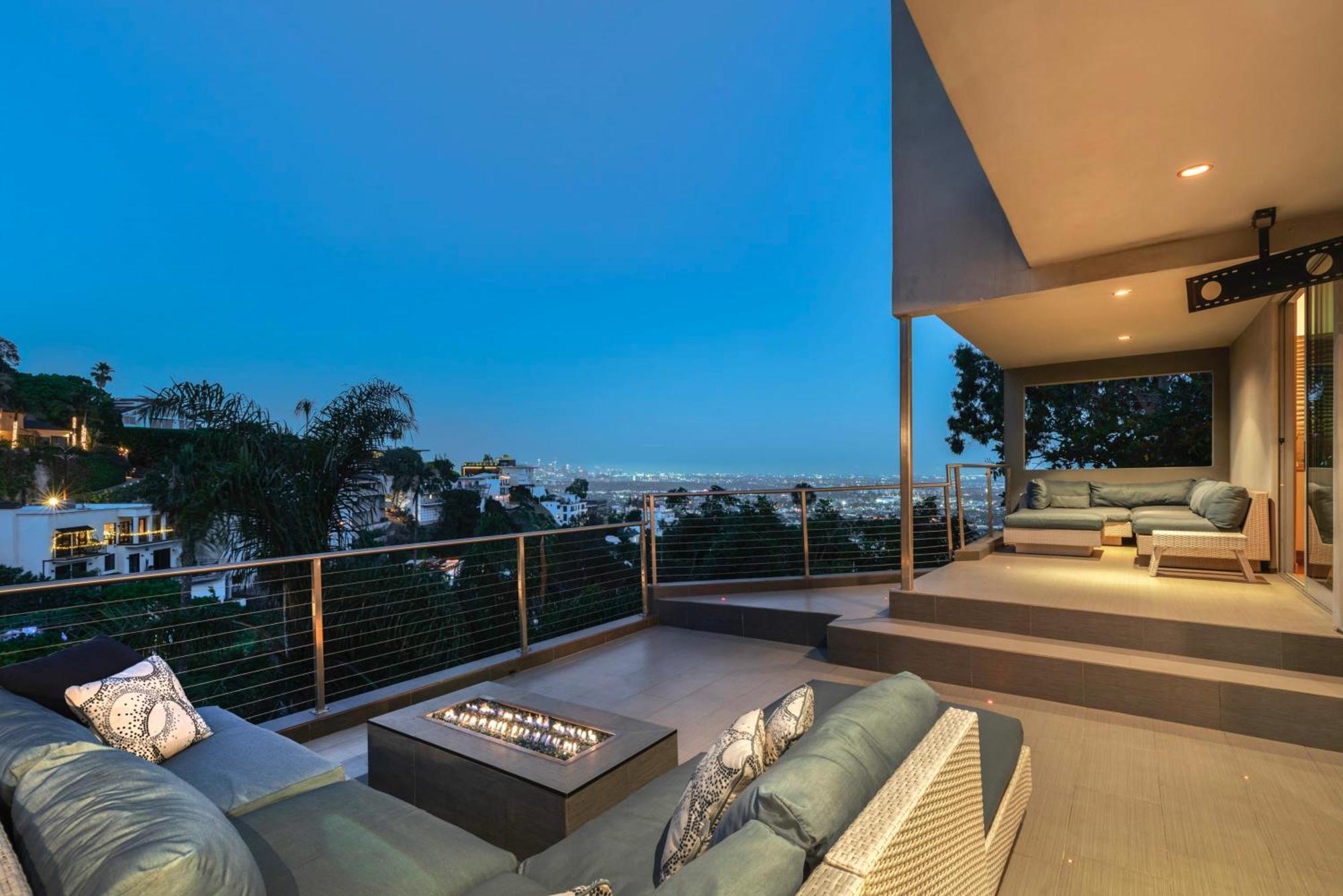 Casa vacanze 6mil 5br Sunset Strip Jetliner Views Oasis